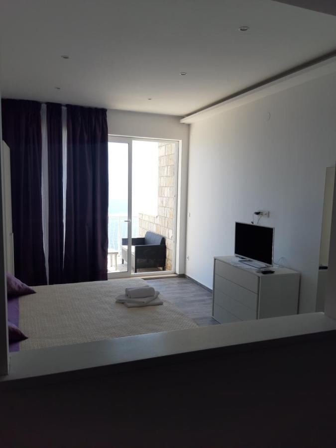 Relaxing Apartment With A Sea View 2 Sobra Exteriér fotografie